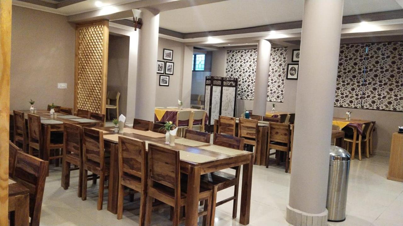 Kanishka Hotel Ladakh By Lexstays Leh Ngoại thất bức ảnh